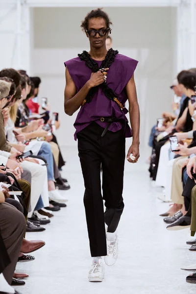 Look 5